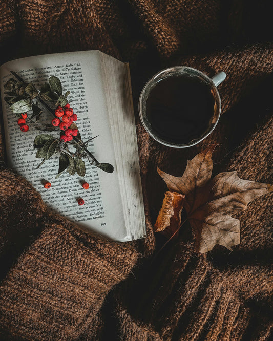 Gothic Book and Candle Pairings for a Spooky Autumn Read